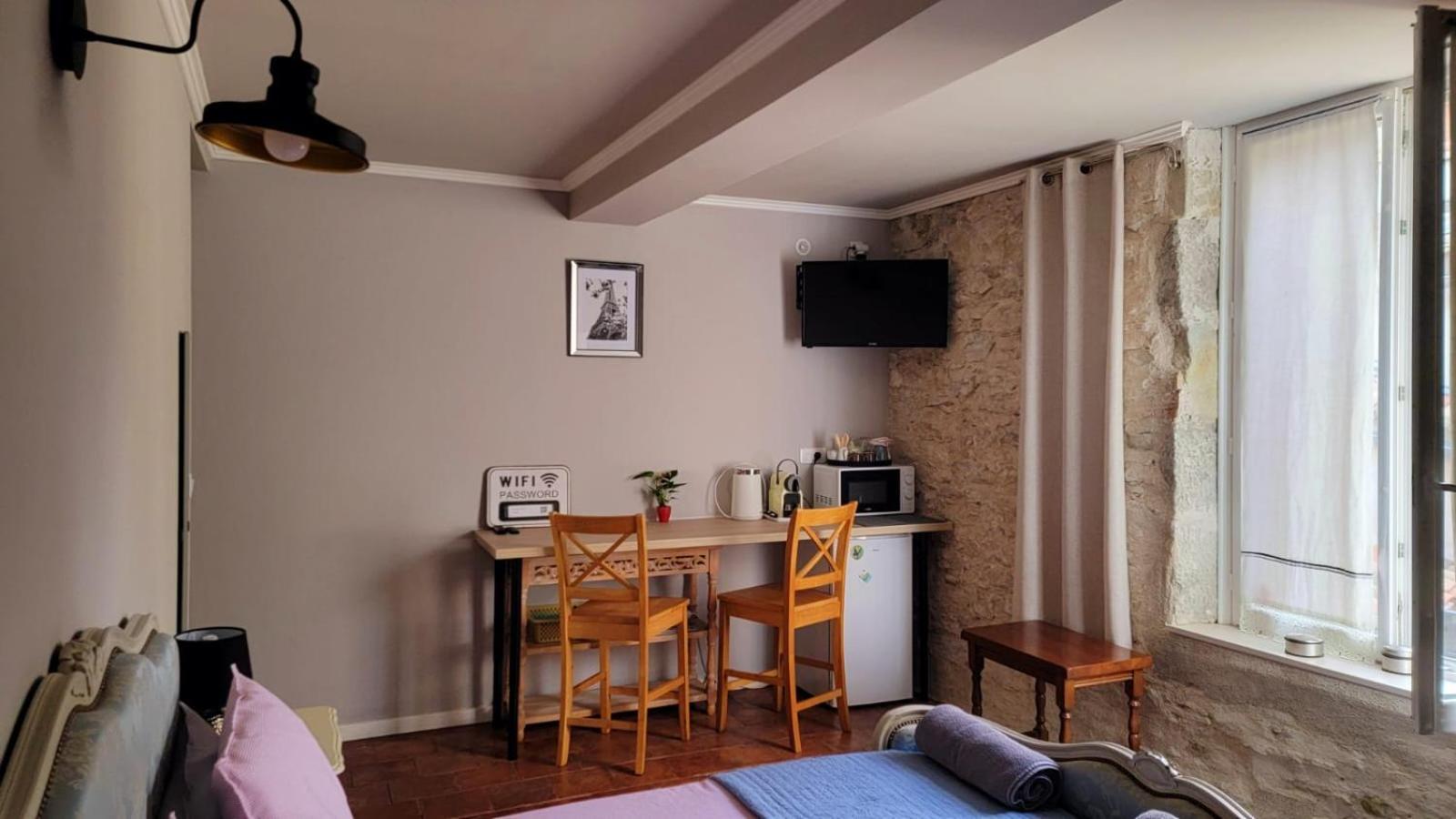 Decouvrez Une Ancienne Maison De Drapier Du XVII Siecle Au Coeur De Bastide Carcassonne Room photo